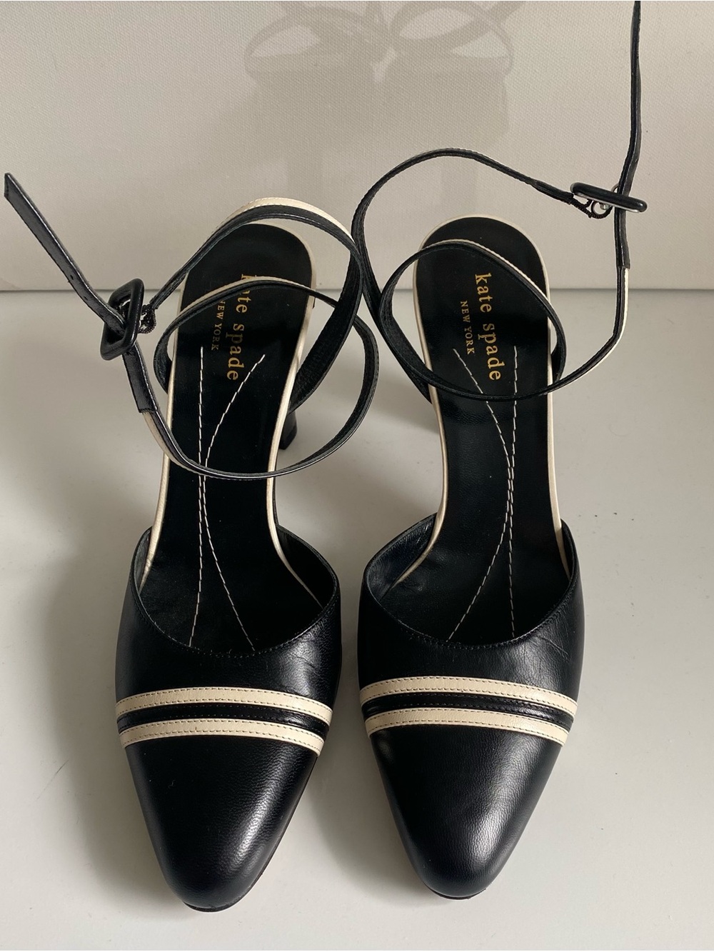kate spade Black Leather Pointed-Toe Ankle-Strap Pumps with Cream Stripes 7 1/2